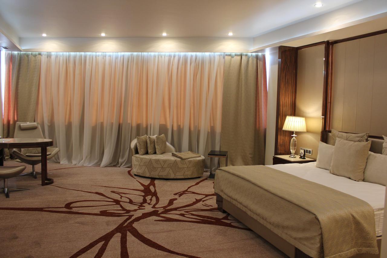 Boutique Hotel Health Club&Spa Grand Prix Astana Bagian luar foto