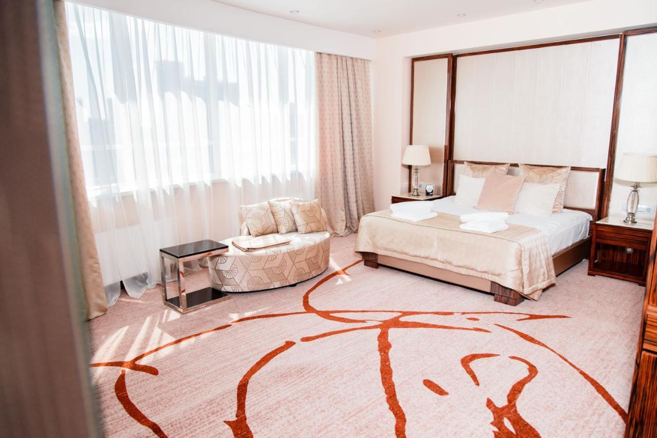 Boutique Hotel Health Club&Spa Grand Prix Astana Bagian luar foto