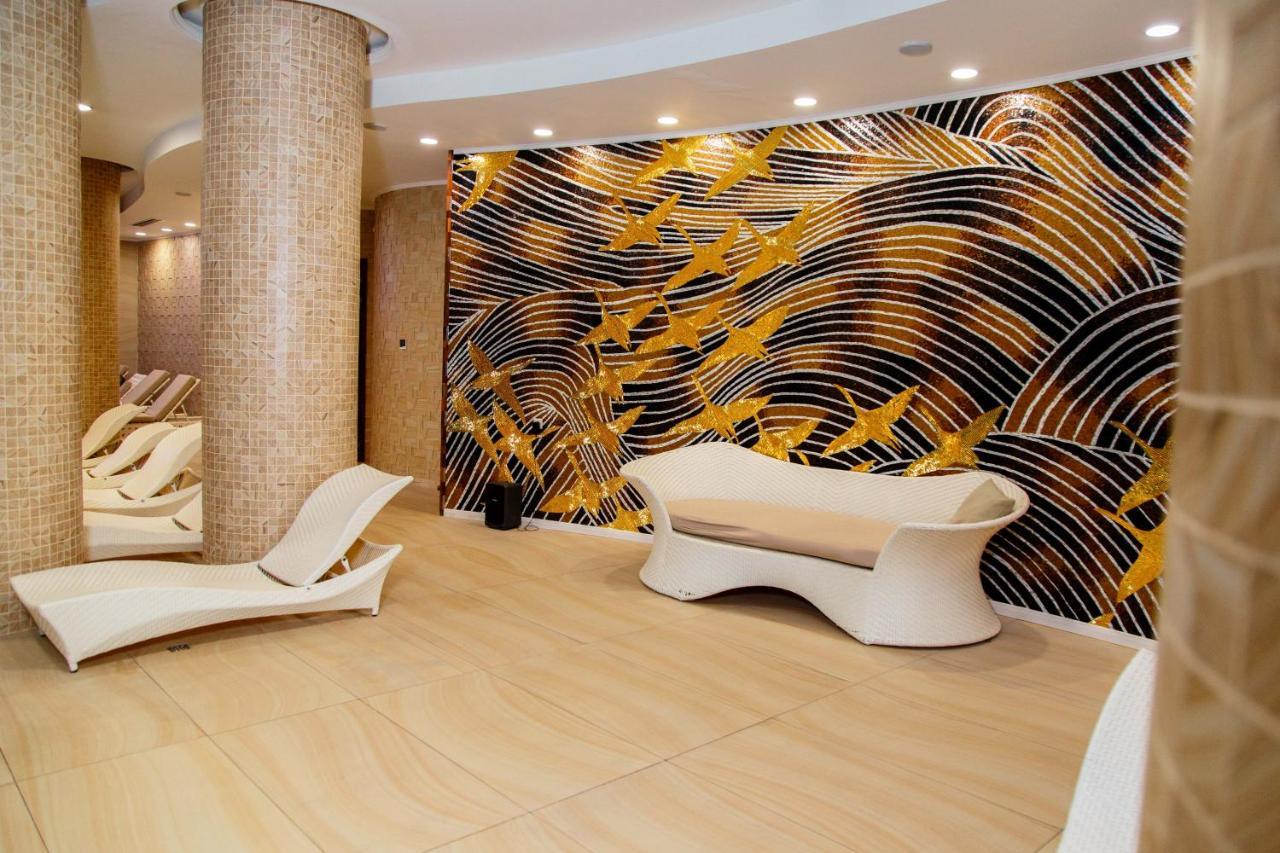 Boutique Hotel Health Club&Spa Grand Prix Astana Bagian luar foto