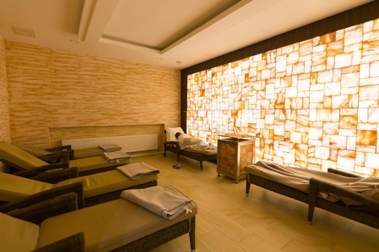 Boutique Hotel Health Club&Spa Grand Prix Astana Bagian luar foto