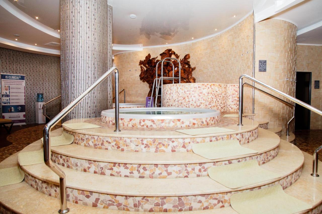 Boutique Hotel Health Club&Spa Grand Prix Astana Bagian luar foto